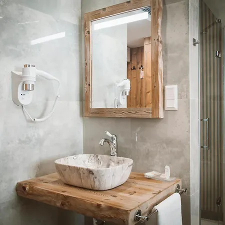 Hotel Druzba 3*