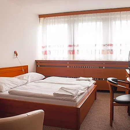 Druzba Hotel 3*