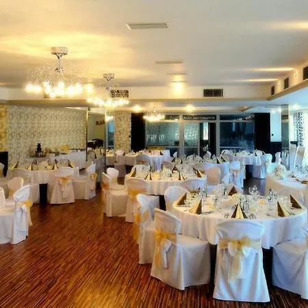 Hotel Druzba 3*