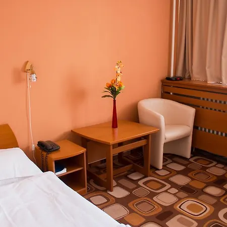 Druzba Hotel 3*